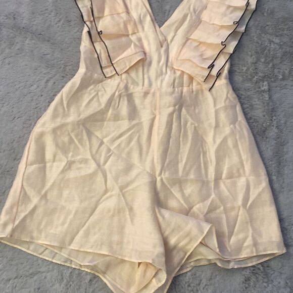 Keepsake ruffled romper, M - Picture 6 of 9